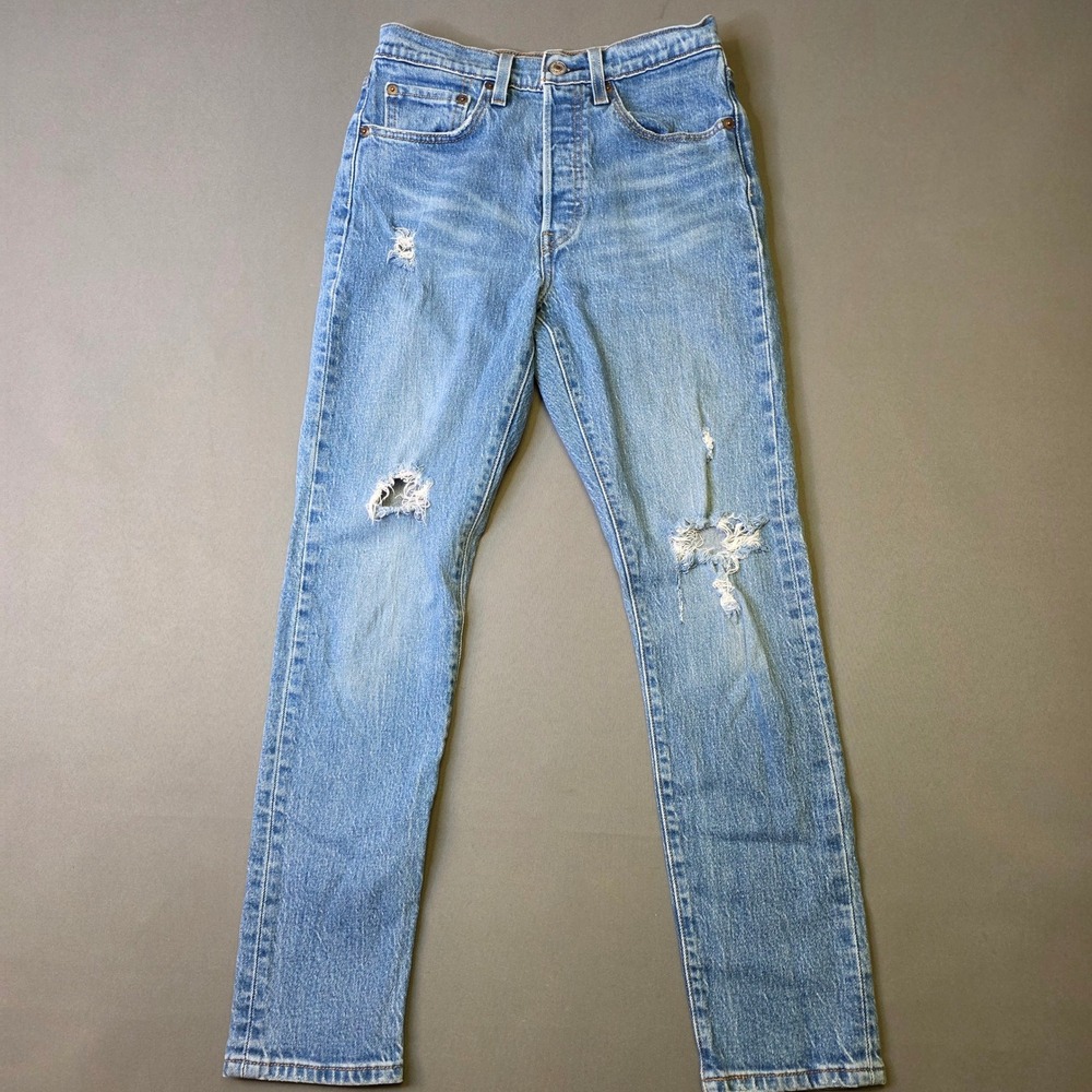 Levis 501 Skinny Distressed Light Wash Blue Denim Jeans W26 L28 29502-0147